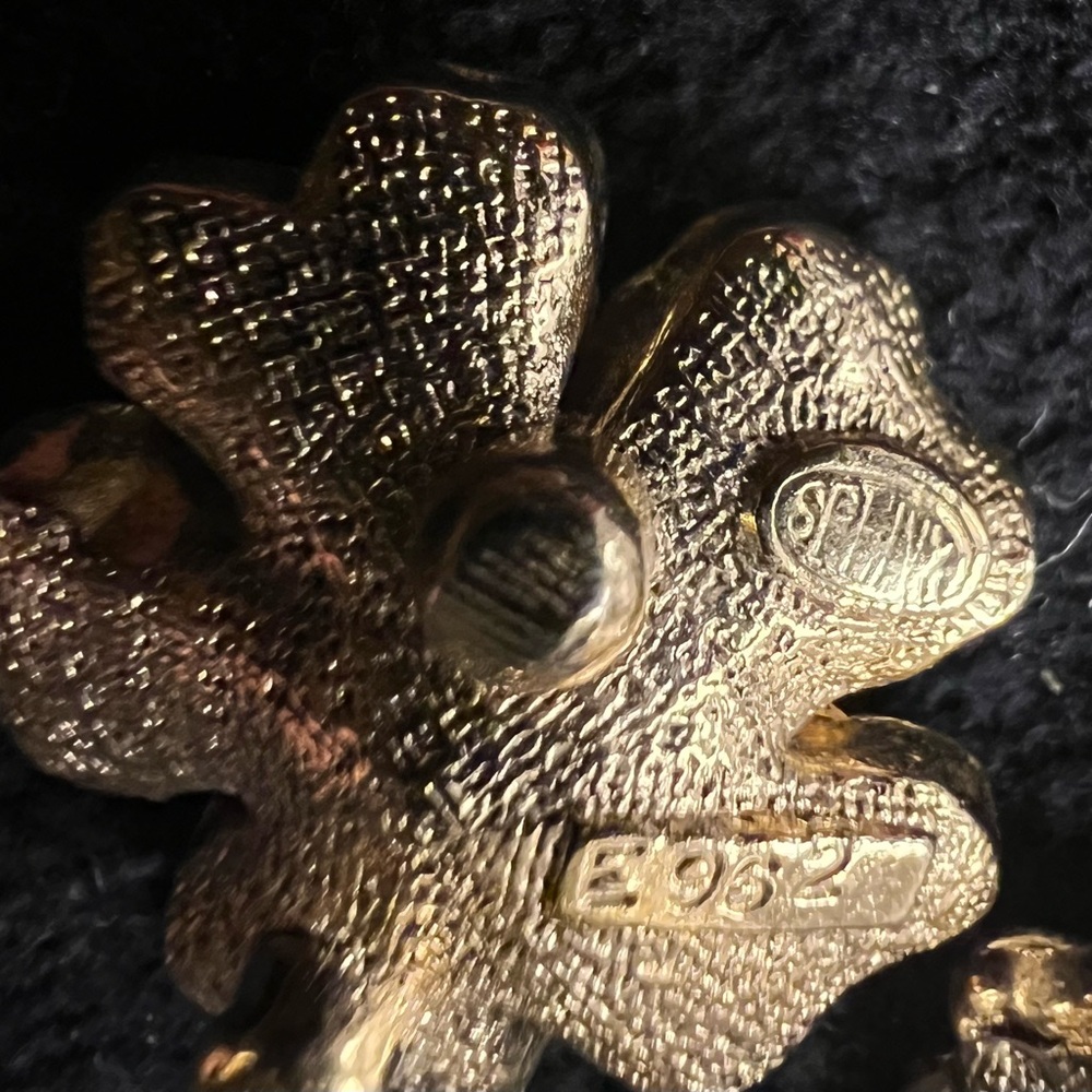 Vintage Pearl and Pave Diamond Costume Flower Earrings - Signed Sphinx - Picture 6 of 6